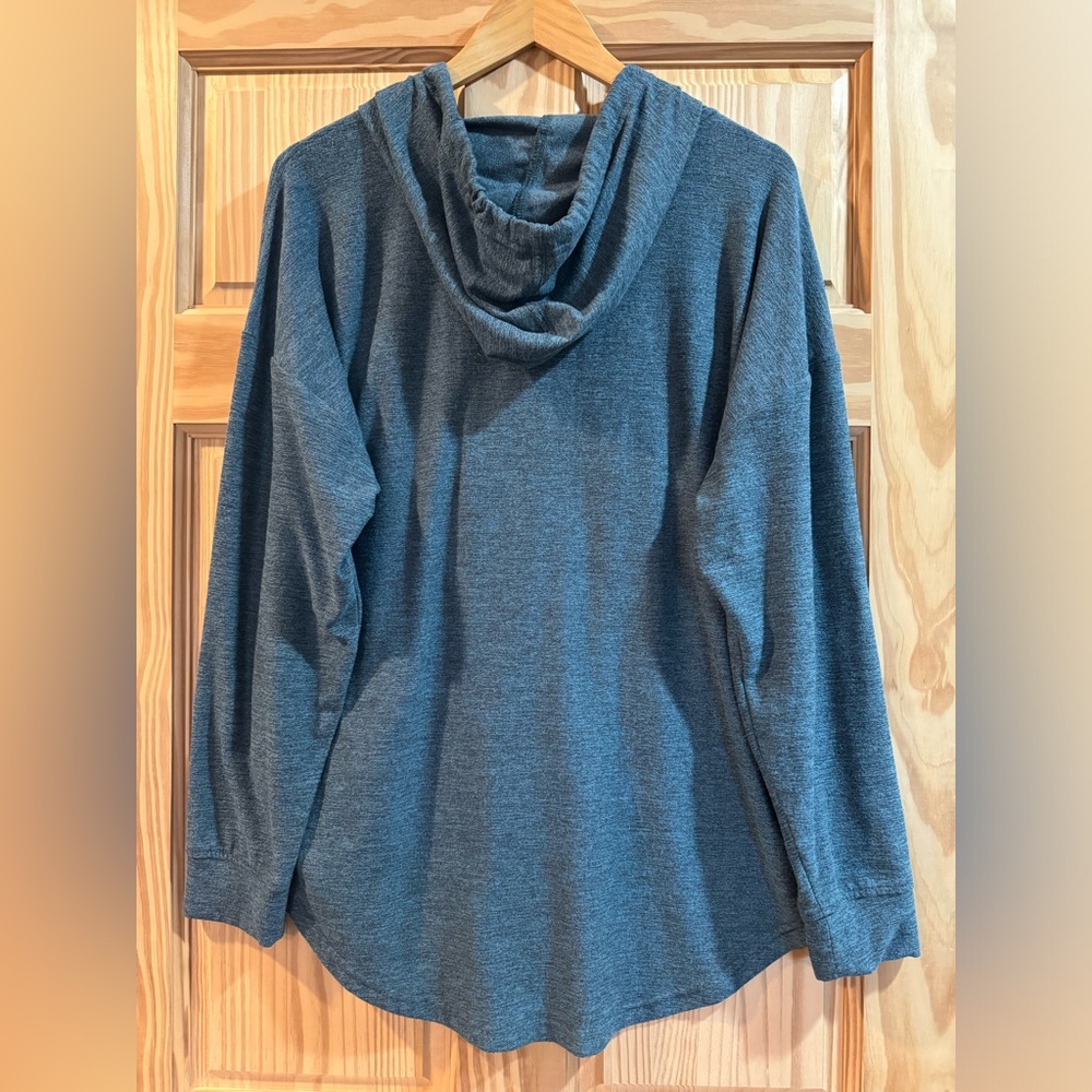 Women’s XL Sweatshirt - Picture 3 of 4
